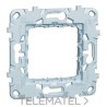 Bastidor universal ZAMAK con referencia NU7002 de la marca SCHNEIDER ELECTRIC.