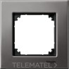 Marco Metal M-ELEGANCE con 1 elemento gris rodio con referencia MTN403114 de la marca SCHNEIDER ELECTRIC.