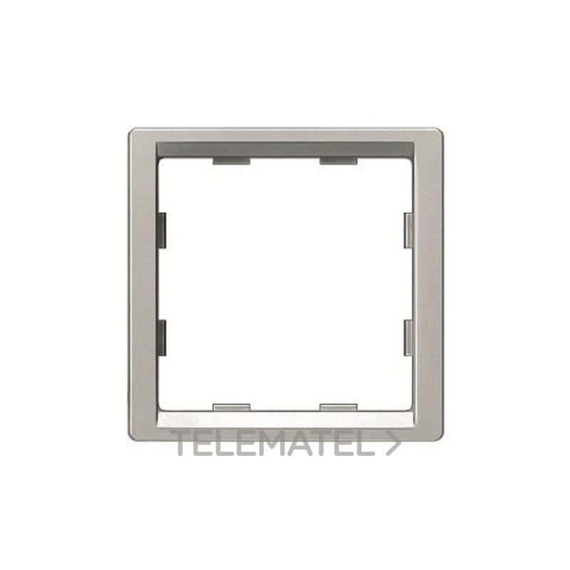 Marco simple Delta style 55x55mm en platino metalizado con referencia 5TG13271 de la marca BJC.