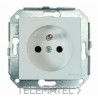 BASE ENCHUFE TOMA FRANCES F-37 BLANCO/NV PACK con referencia 37-208-05-2 de la marca FONTINI.