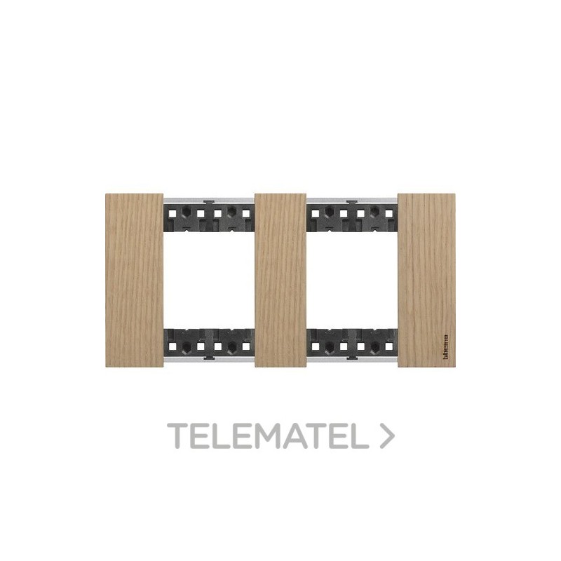 Placa para mecanismo LIVING NOW 2x2 módulos en madera, color roble con referencia KA4802M2LM de la marca BTICINO.