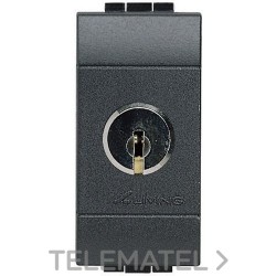 Interruptor 2 polos 16A llave KABA MICRO LIVING internacional con referencia L4012 de la marca BTICINO.